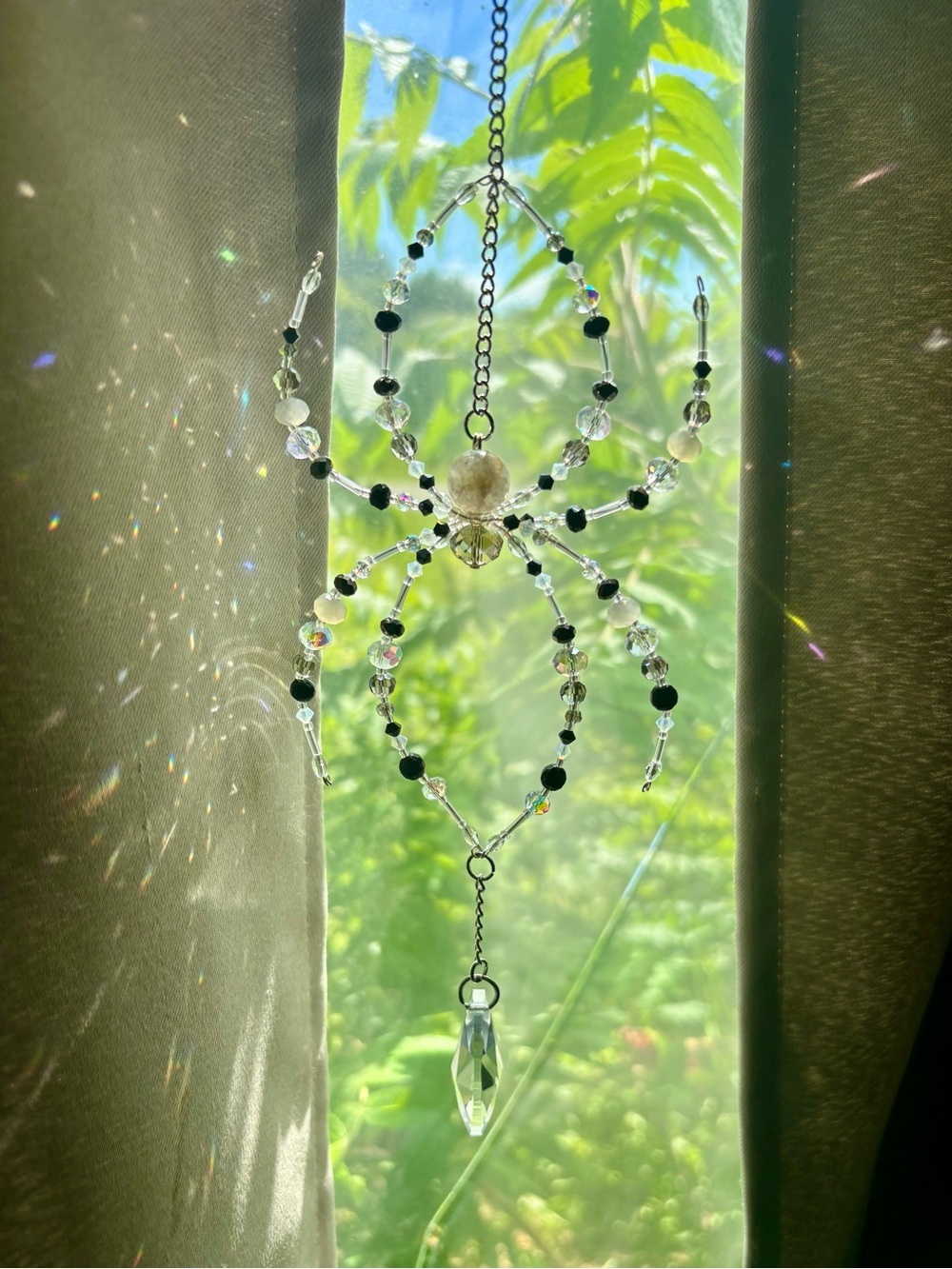 Crystal beaded spider suncatcher. - Picture 11 of 16